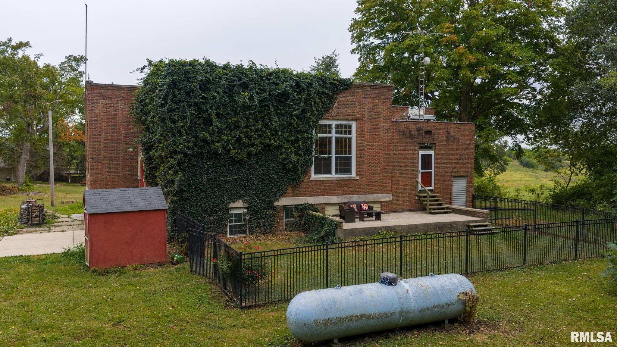 24539 Indian Point Avenue Athens, IL 62613 - Photo 52 of 62 Gallery Image 52