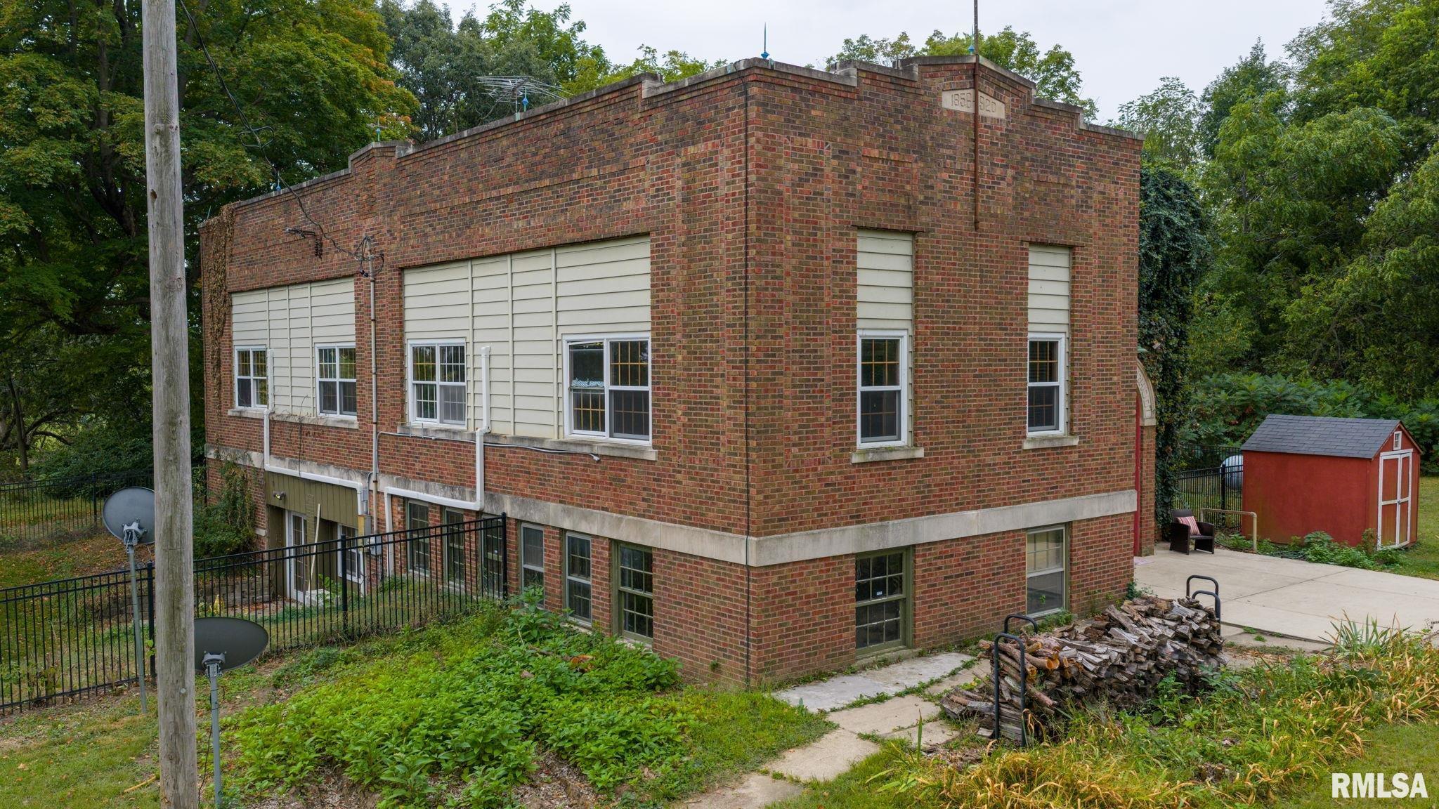 24539 Indian Point Avenue Athens, IL 62613 - Photo 53 of 62 Gallery Image 53