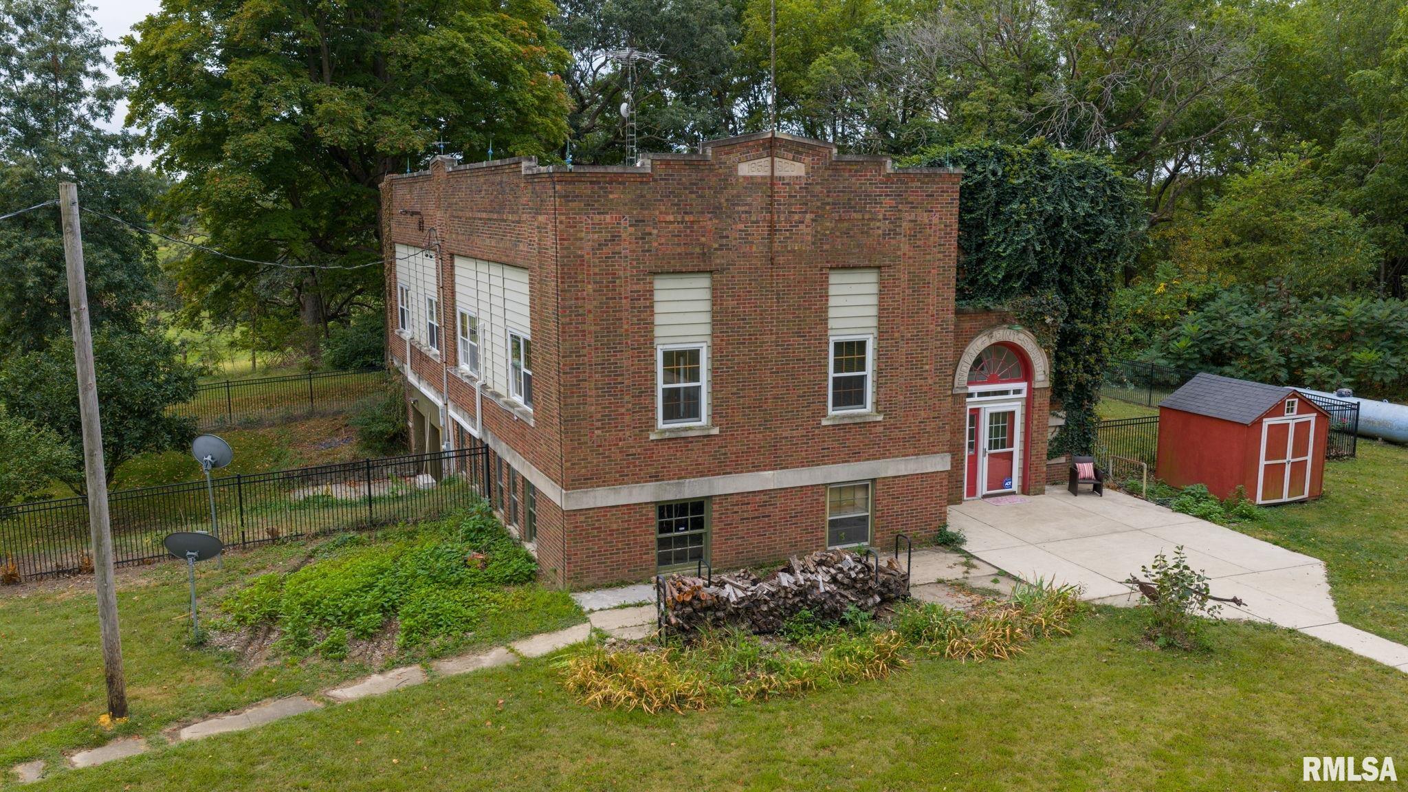 24539 Indian Point Avenue Athens, IL 62613 - Photo 56 of 62 Gallery Image 56