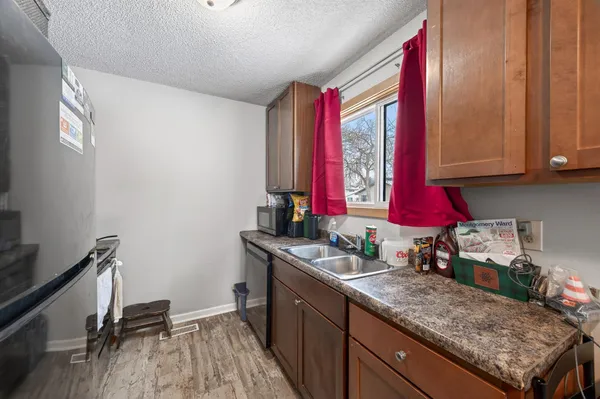 $149,900 | 6530 83rd Court North, Brooklyn Park, MN 55445