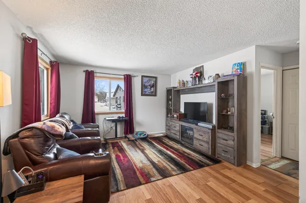 $149,900 | 6530 83rd Court North, Brooklyn Park, MN 55445