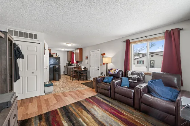 $149,900 | 6530 83rd Court North, Brooklyn Park, MN 55445