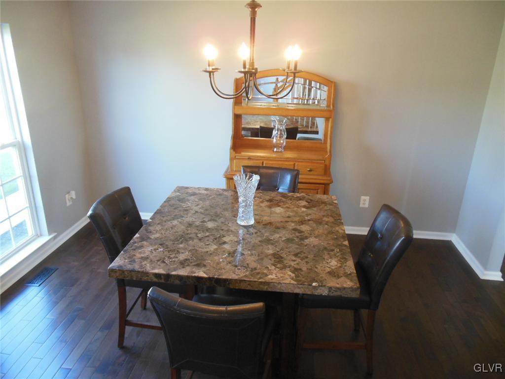 6 Lower Way Road Easton, PA 18045 - Photo 6 of 31 Gallery Image 6