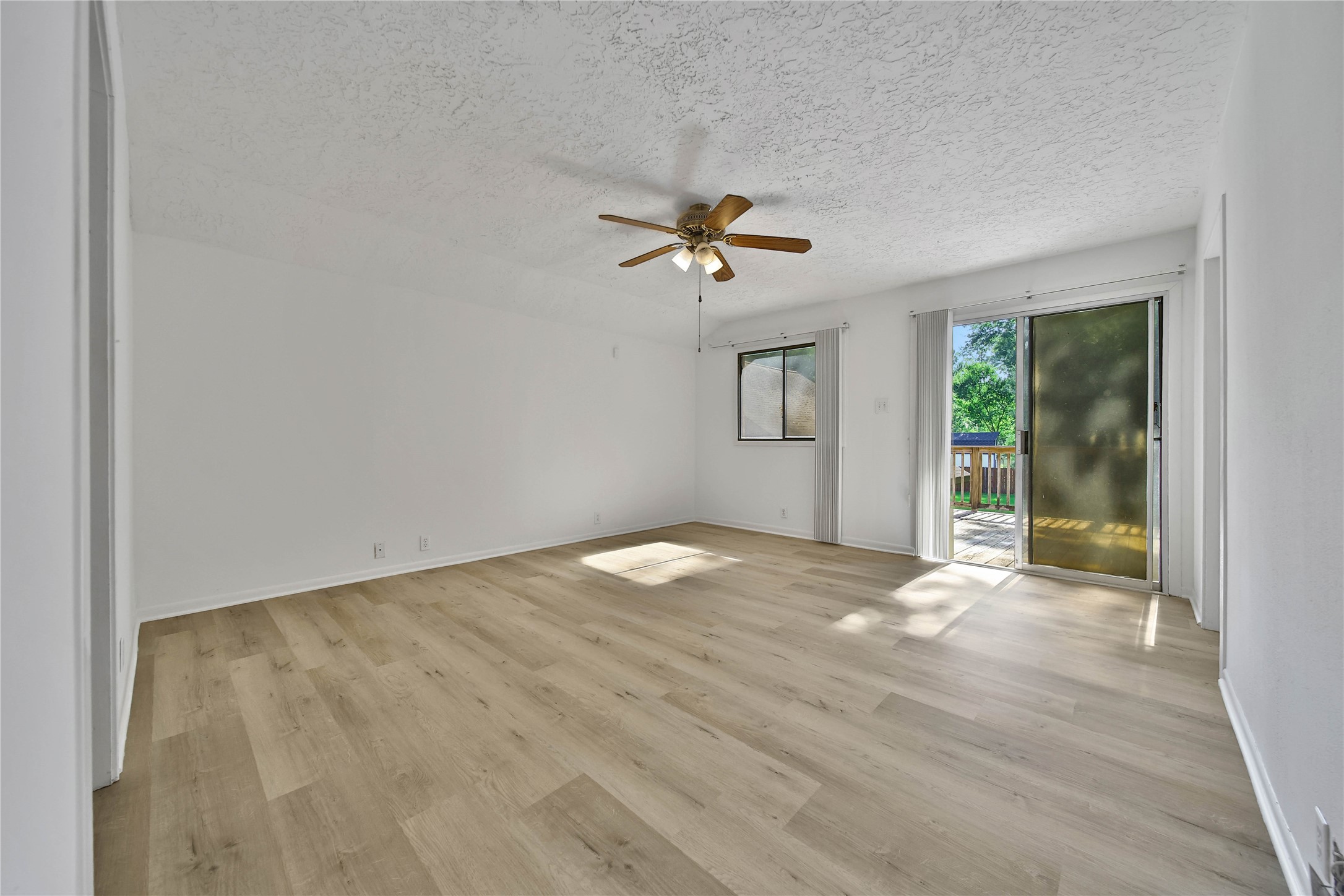 15418 Willis Way Conroe, TX 77384 - Photo 37 of 41