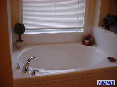 5706 Flatrock Road Hoagland, IN 46745 - Photo 6 of 10