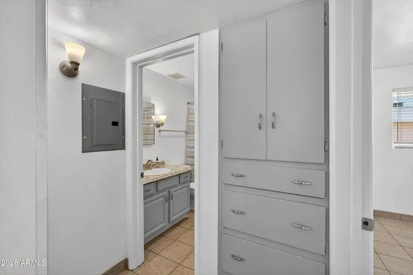$1,175 | 446 South Bellview, Mesa, AZ 85204