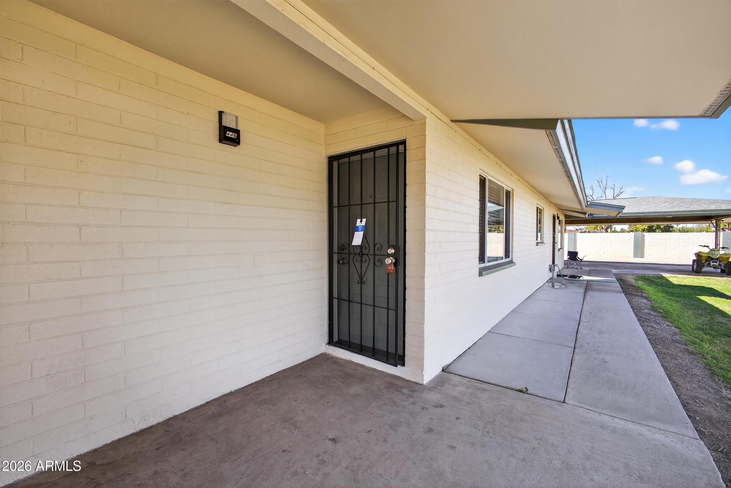 446 South Bellview Mesa, AZ 85204 - Photo 5 of 19 a view of a car garage door