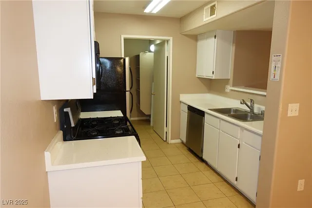 $1,300 | 7885 West Flamingo Road, Unit 1024, Las Vegas, NV 89147