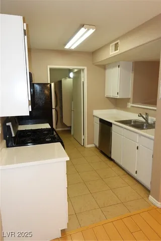 $1,300 | 7885 West Flamingo Road, Unit 1024, Las Vegas, NV 89147