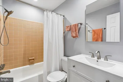 $725,000 | 22 Cullinan Drive, Gaithersburg, MD 20878