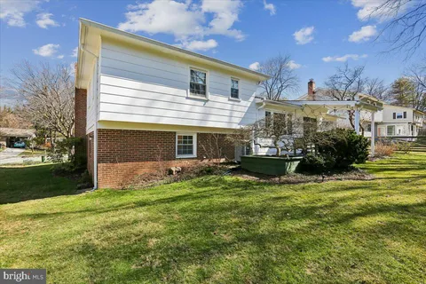 $725,000 | 22 Cullinan Drive, Gaithersburg, MD 20878