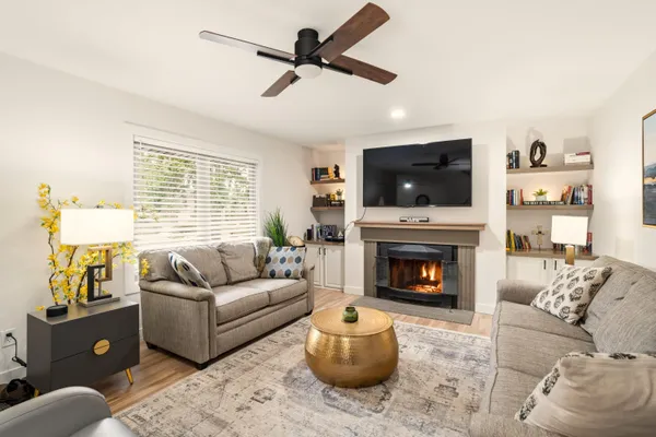 $319,900 | 8179 Forest Hills Circle, Franklin, WI 53132