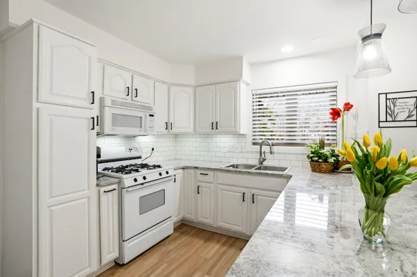 $319,900 | 8179 Forest Hills Circle, Franklin, WI 53132