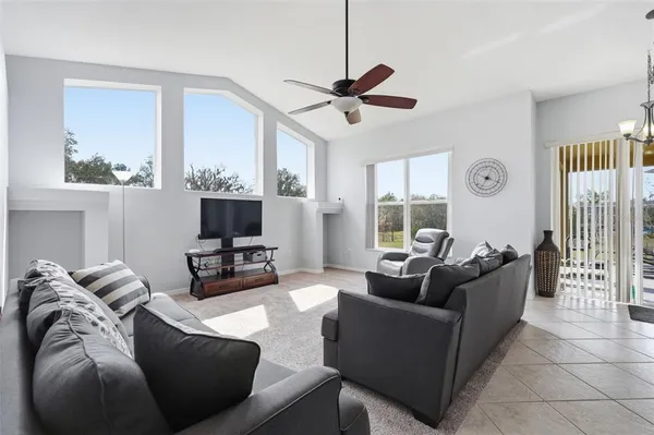 $3,500 | 12329 Creek Edge Drive, Riverview, FL 33579