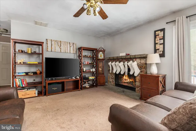 $1,600,000 | 43301 Spinks Ferry Road, Leesburg, VA 20176