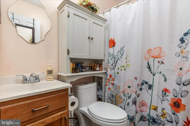 $1,600,000 | 43301 Spinks Ferry Road, Leesburg, VA 20176