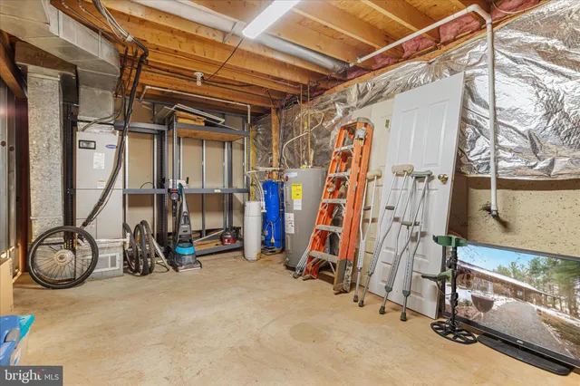 $1,600,000 | 43301 Spinks Ferry Road, Leesburg, VA 20176