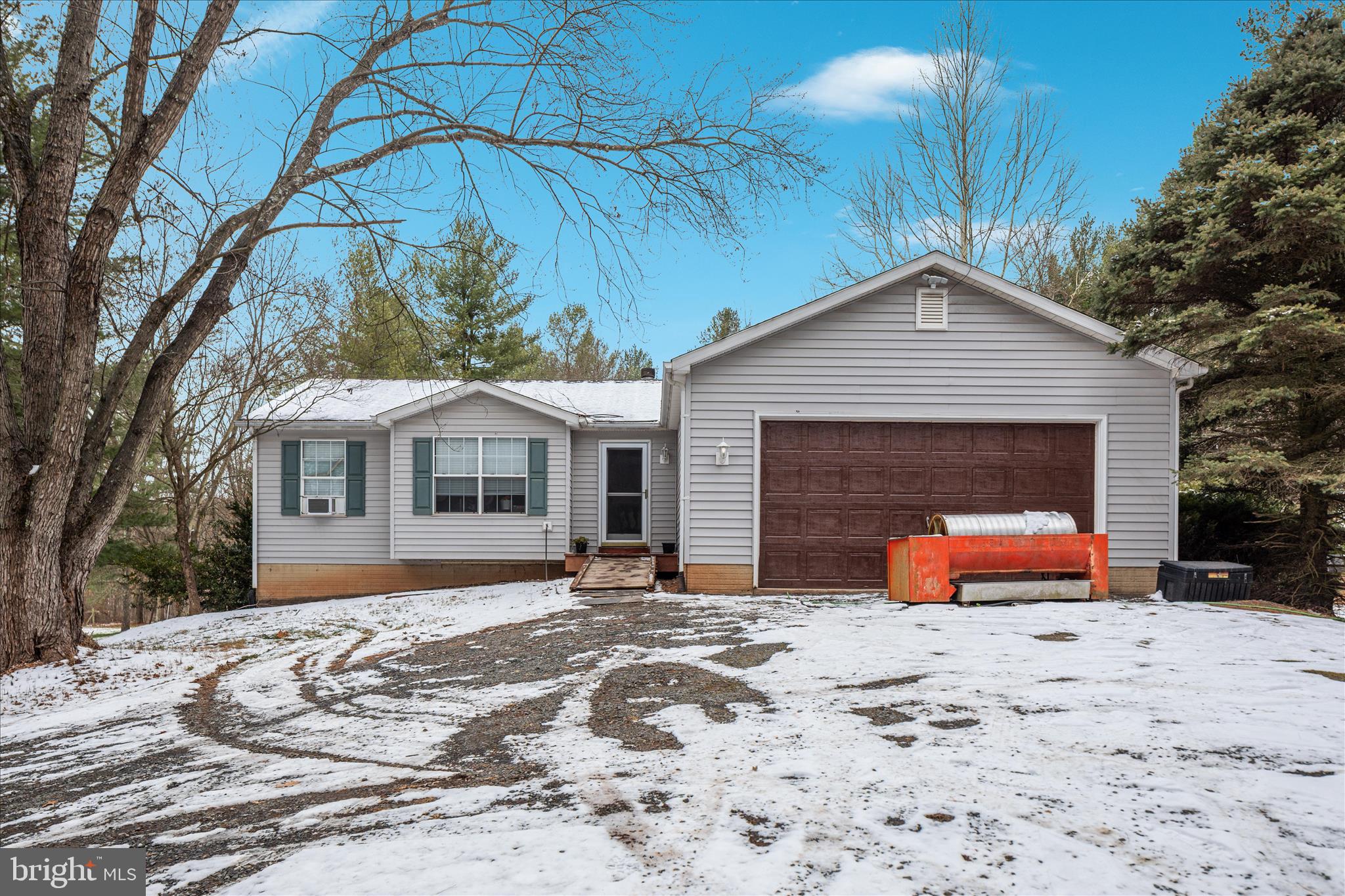 43301 Spinks Ferry Road Leesburg, VA 20176 - Photo 76 of 102 a front view of a house with a yard