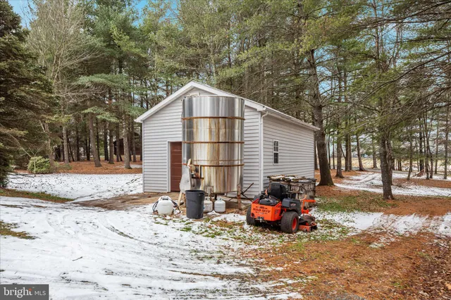 $1,600,000 | 43301 Spinks Ferry Road, Leesburg, VA 20176