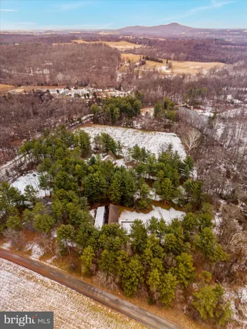 $1,600,000 | 43301 Spinks Ferry Road, Leesburg, VA 20176