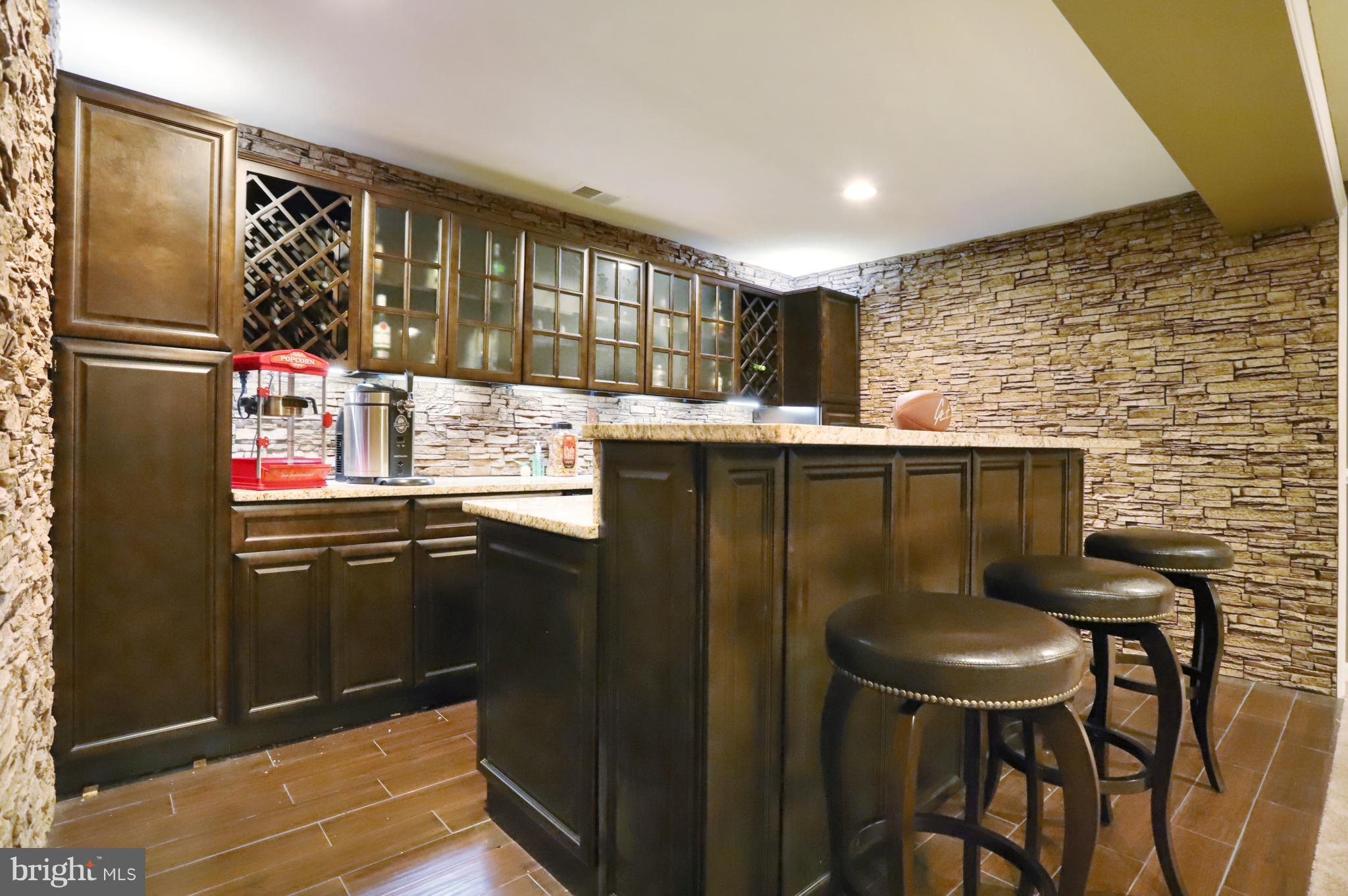164 Mountain Laurel Boulevard Ranson, WV 25438 - Photo 40 of 51 Wet bar