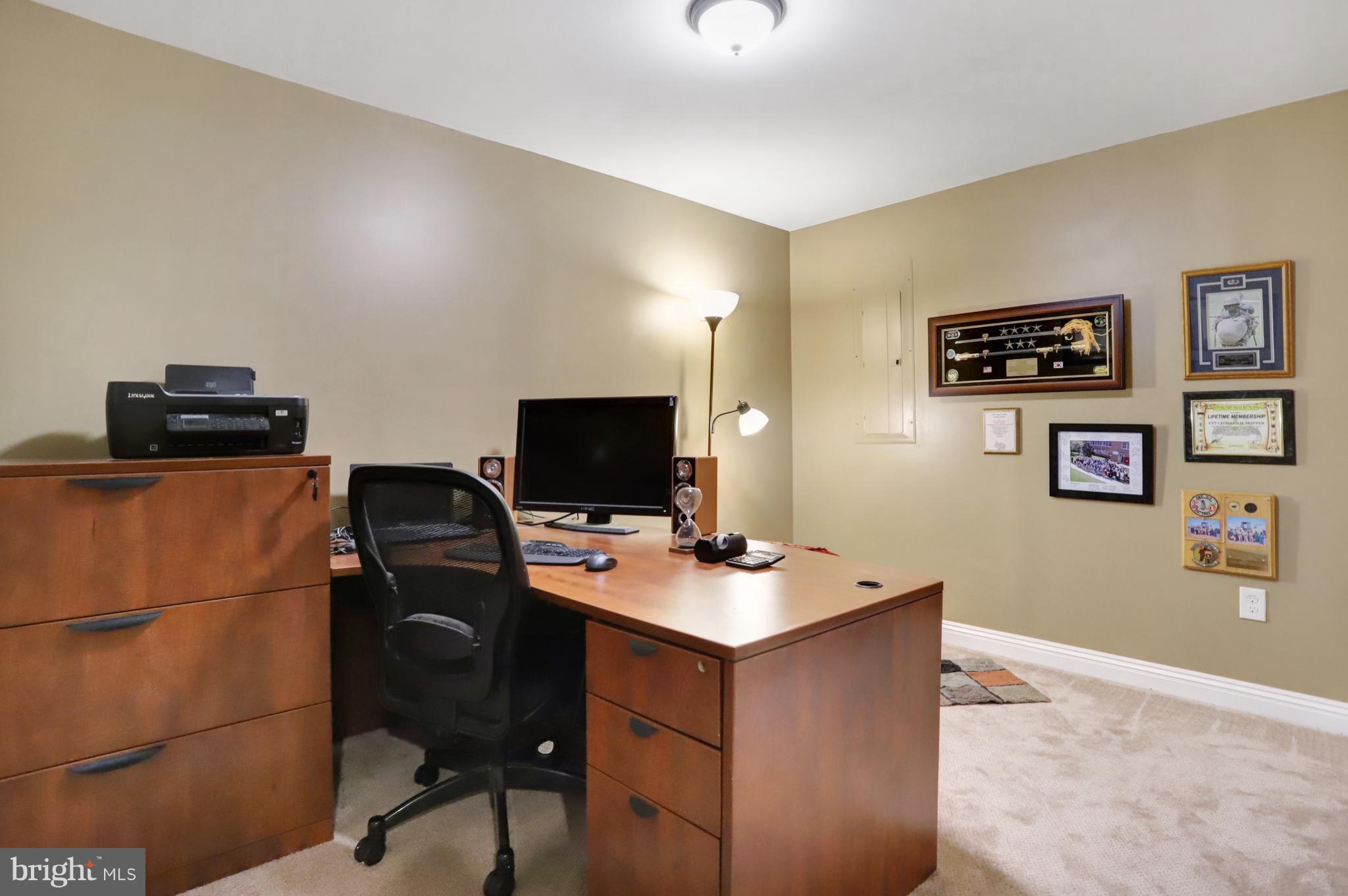164 Mountain Laurel Boulevard Ranson, WV 25438 - Photo 42 of 51 Office space room w/built-ins