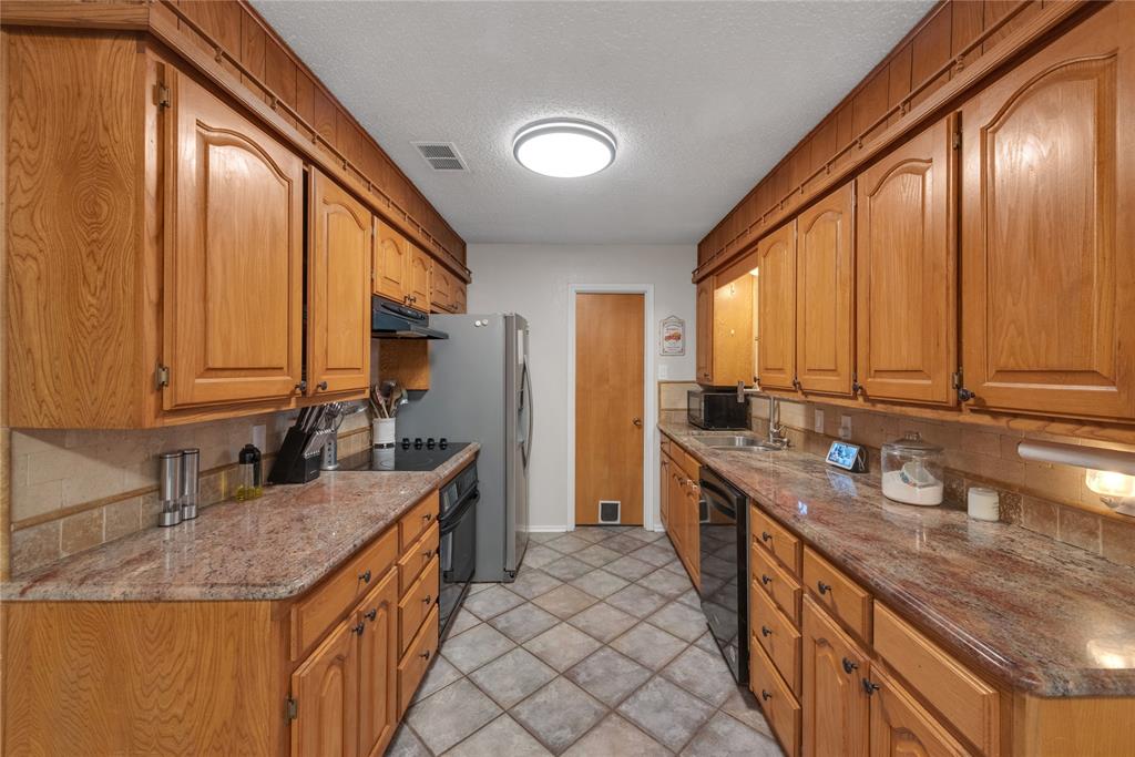 2321 County Road 2360 Decatur, TX 76234 - Photo 12 of 30