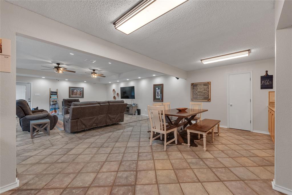 2321 County Road 2360 Decatur, TX 76234 - Photo 17 of 30