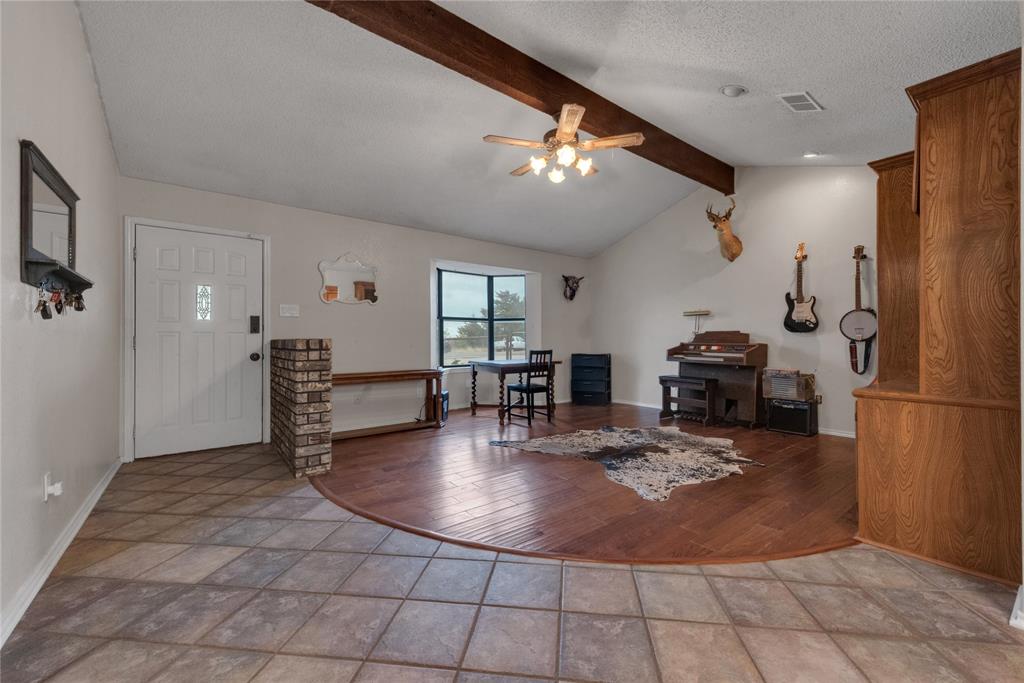 2321 County Road 2360 Decatur, TX 76234 - Photo 3 of 30