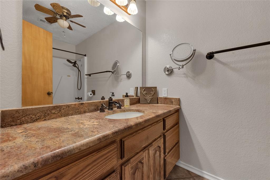 2321 County Road 2360 Decatur, TX 76234 - Photo 9 of 30