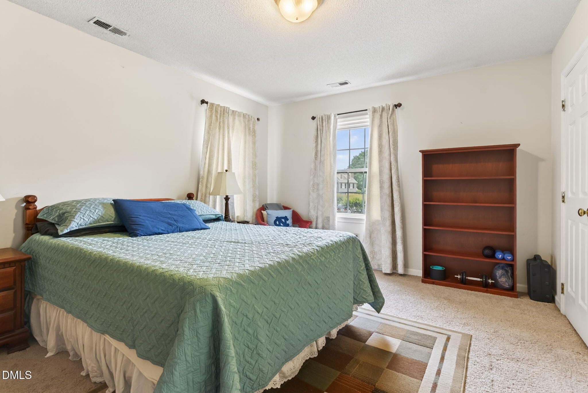 2941 Faversham Place Raleigh, NC 27604 - Photo 9 of 21 14-web-or-mls-DSC08968