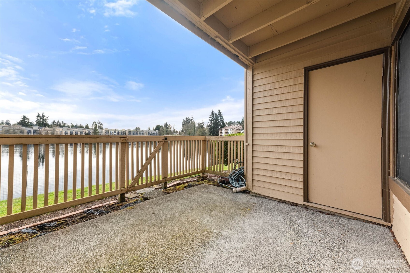 1002 South 312th Street, Unit 114 Federal Way, WA 98003 - Photo 24 of 39 a view of a terrace
