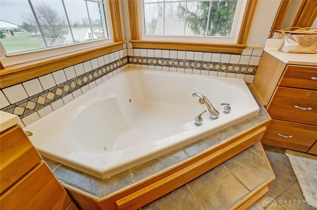 1011 Cambrian Road Cable, OH 43009 - Photo 40 of 99