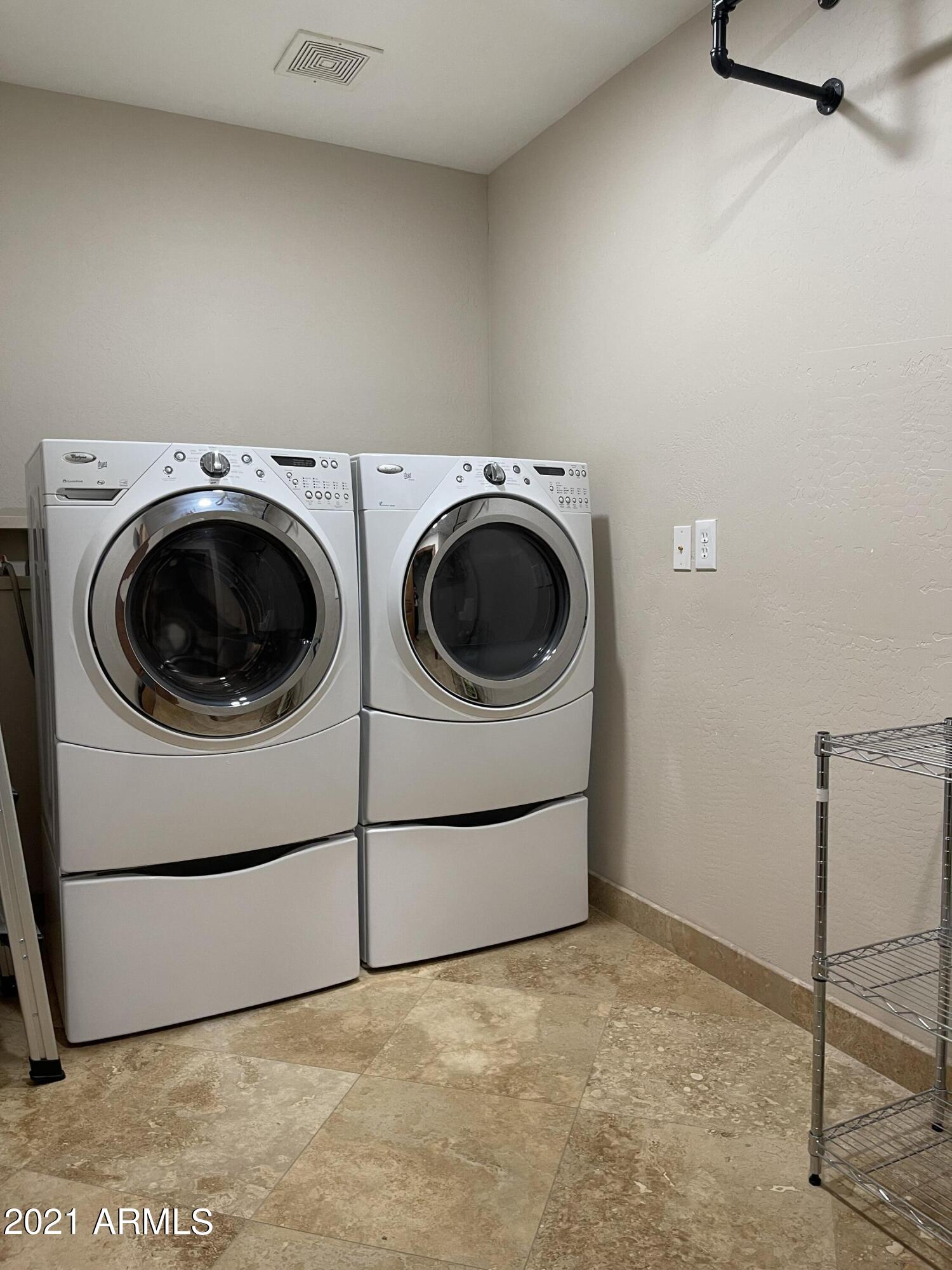 9726 North 3rd Drive Phoenix, AZ 85021 - Photo 21 of 35 Laundry