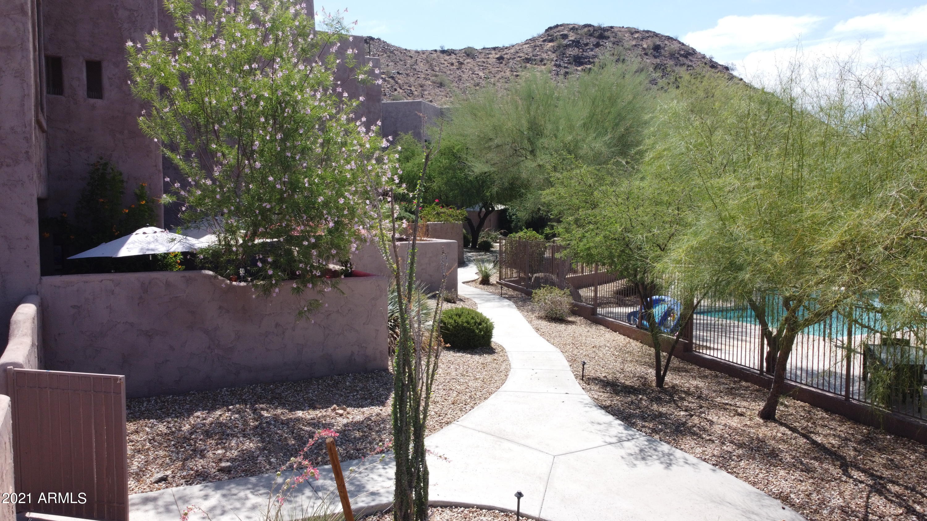 9726 North 3rd Drive Phoenix, AZ 85021 - Photo 24 of 35 Walkway to pool