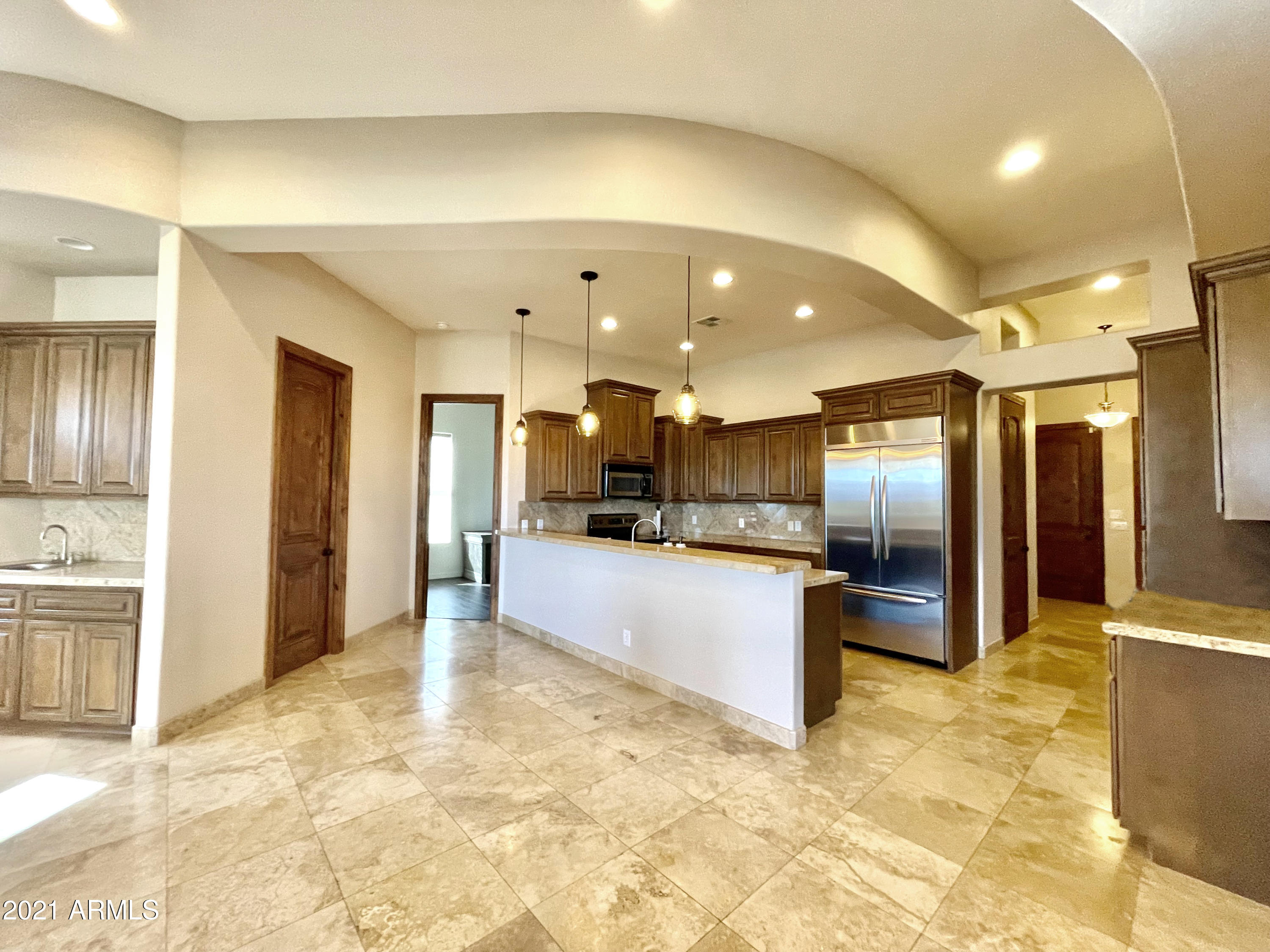 9726 North 3rd Drive Phoenix, AZ 85021 - Photo 3 of 35 Kitchen Wide Angle