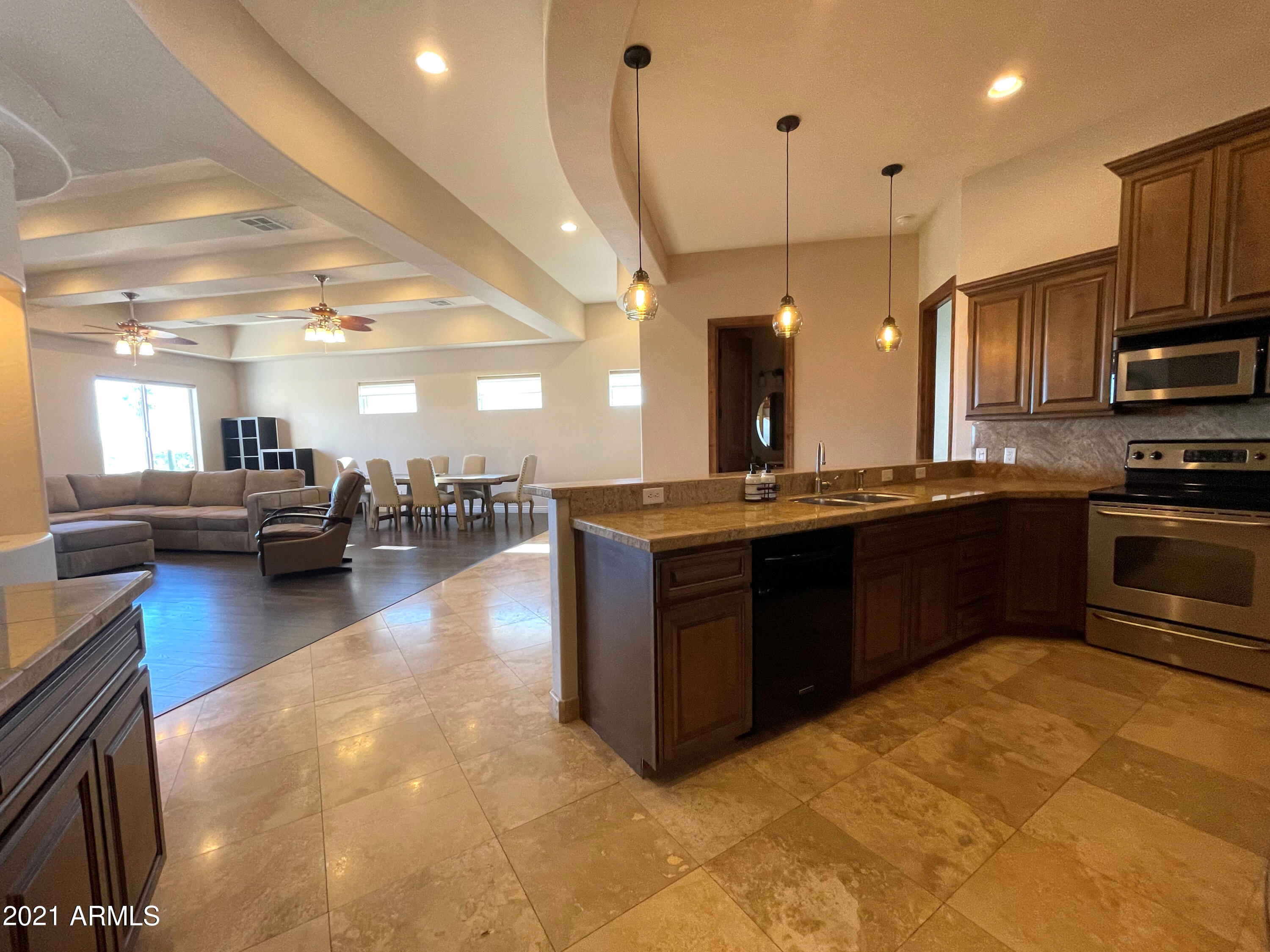 9726 North 3rd Drive Phoenix, AZ 85021 - Photo 9 of 35 Kitchen