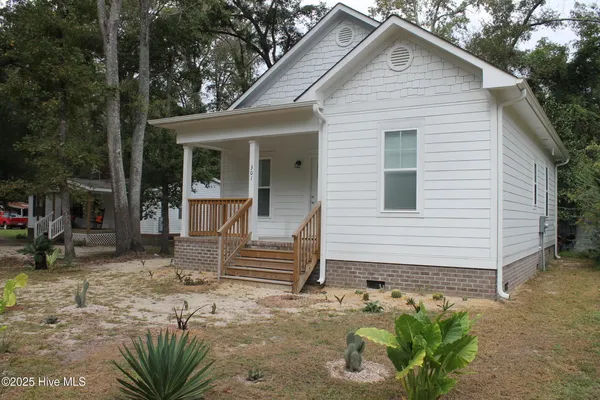 $169,900 | 301 East Goodman Street, Fair Bluff, NC 28439