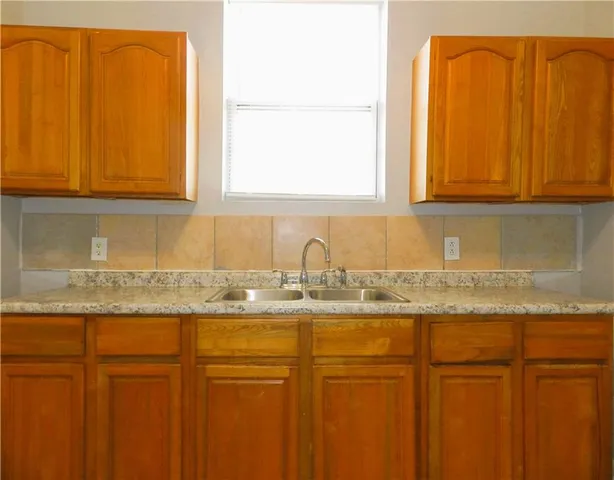 $1,400 | 2636 Palmyra Street, New Orleans, LA 70119