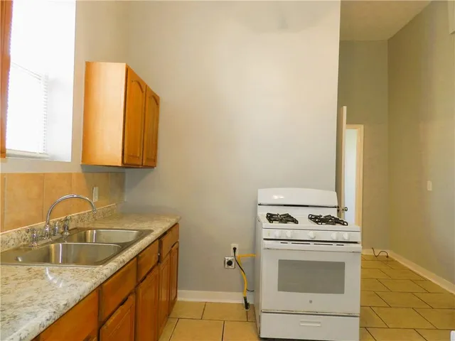 $1,400 | 2636 Palmyra Street, New Orleans, LA 70119