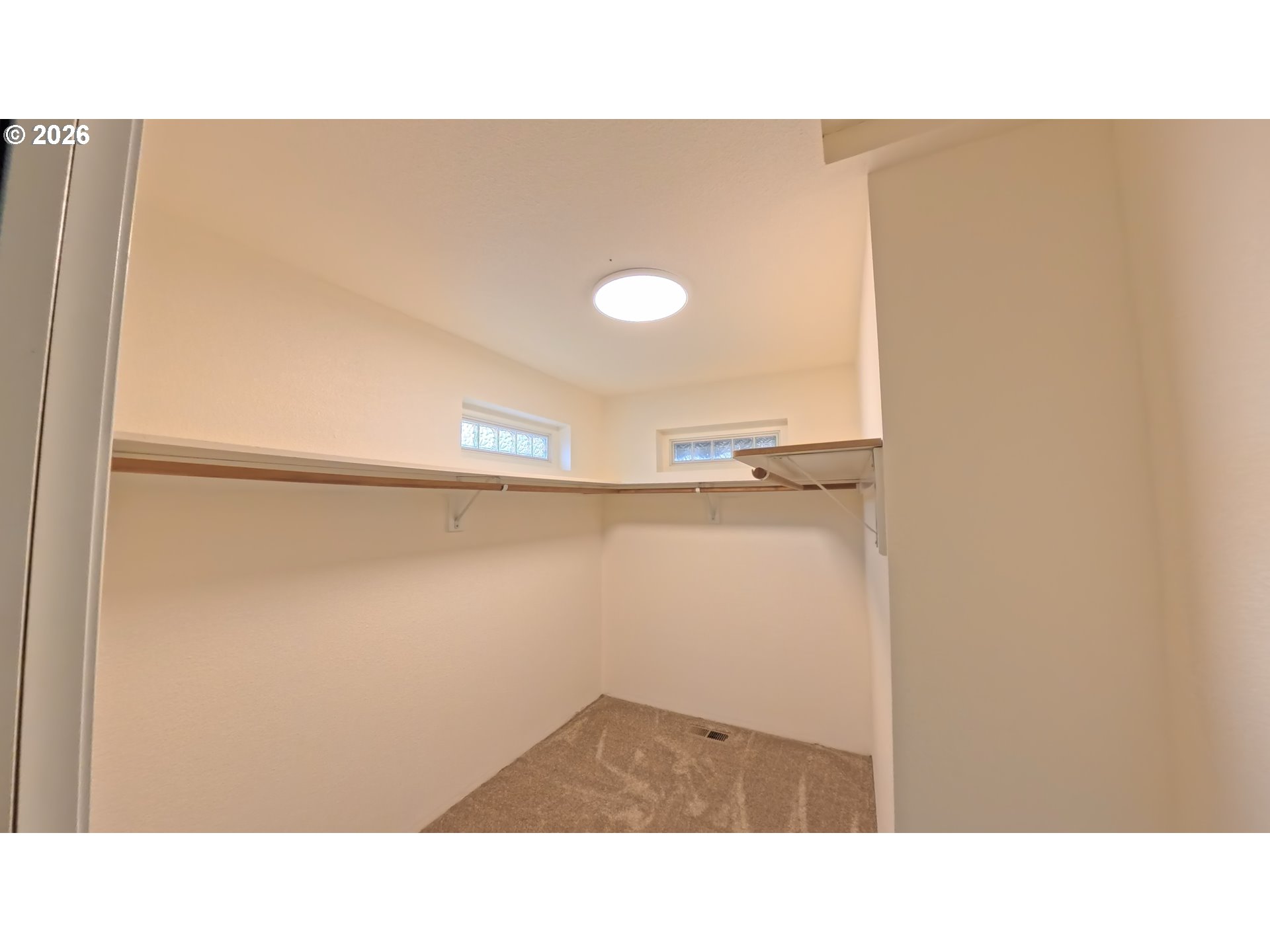 1732 Del Rio Road Roseburg, OR 97471 - Photo 17 of 39 a open area with a sink