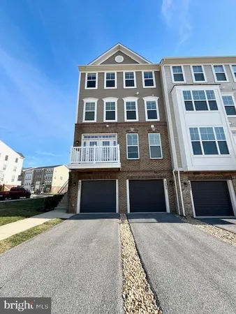 $2,600 | 5897 Bella Marie Way, Frederick, MD 21703