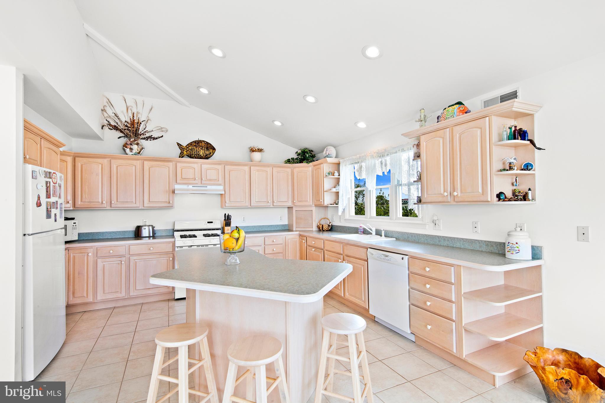 57 Sunset Boulevard Long Beach Township, NJ 08006 - Photo 17 of 65 Large kitchen with plenty of counter space