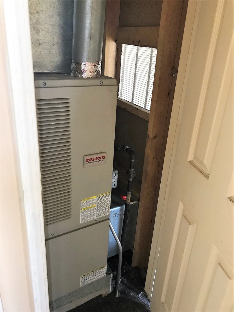 111 West 70th Street Chicago, IL 60621 - Photo 15 of 21