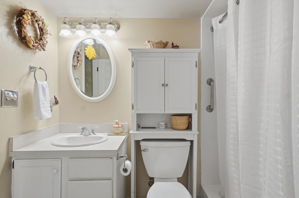 60 Rantoul Street, Unit 708N Beverly, MA 01915 - Photo 12 of 32