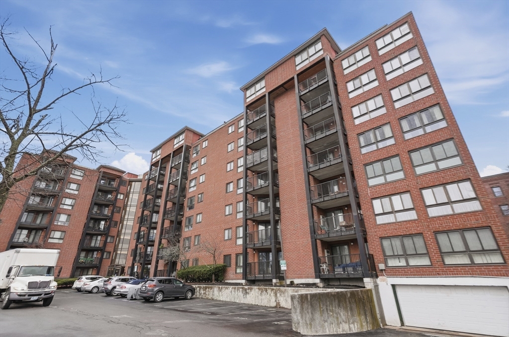 60 Rantoul Street, Unit 708N Beverly, MA 01915 - Photo 26 of 32