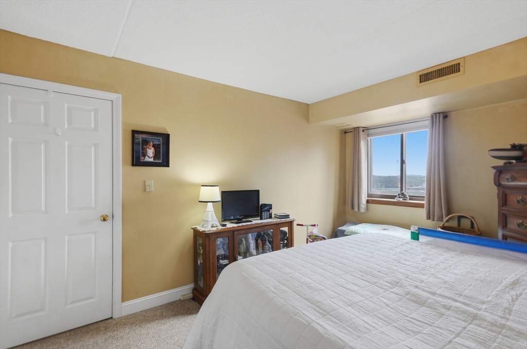 60 Rantoul Street, Unit 708N Beverly, MA 01915 - Photo 10 of 32