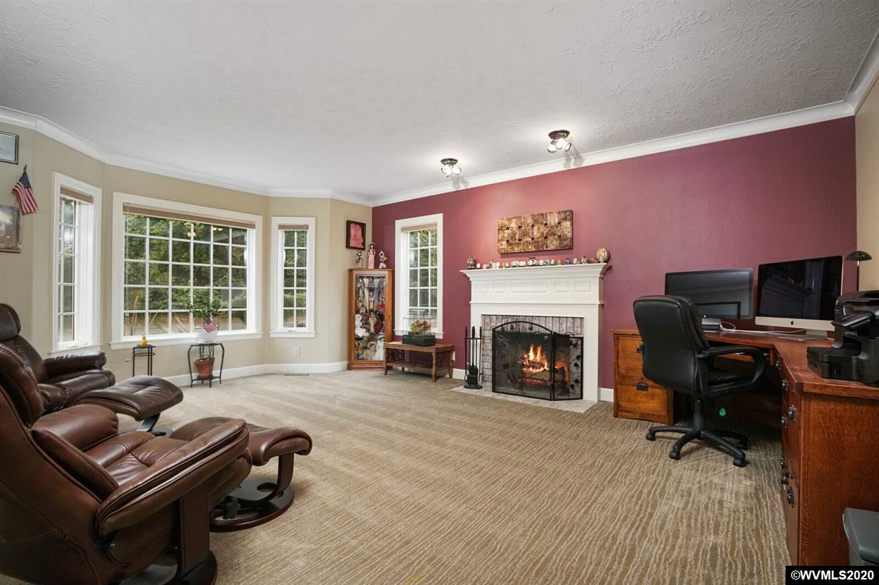 4337 Orchard Heights Road Northwest Salem, OR 97304 - Photo 22 of 42 Gallery Image 22