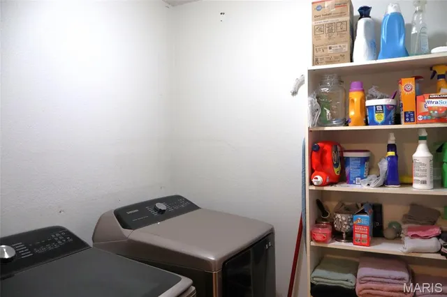 $360,000 | 1207 West Kenton Road, Dexter, MO 63841