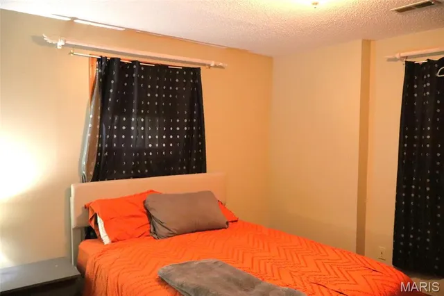 $360,000 | 1207 West Kenton Road, Dexter, MO 63841